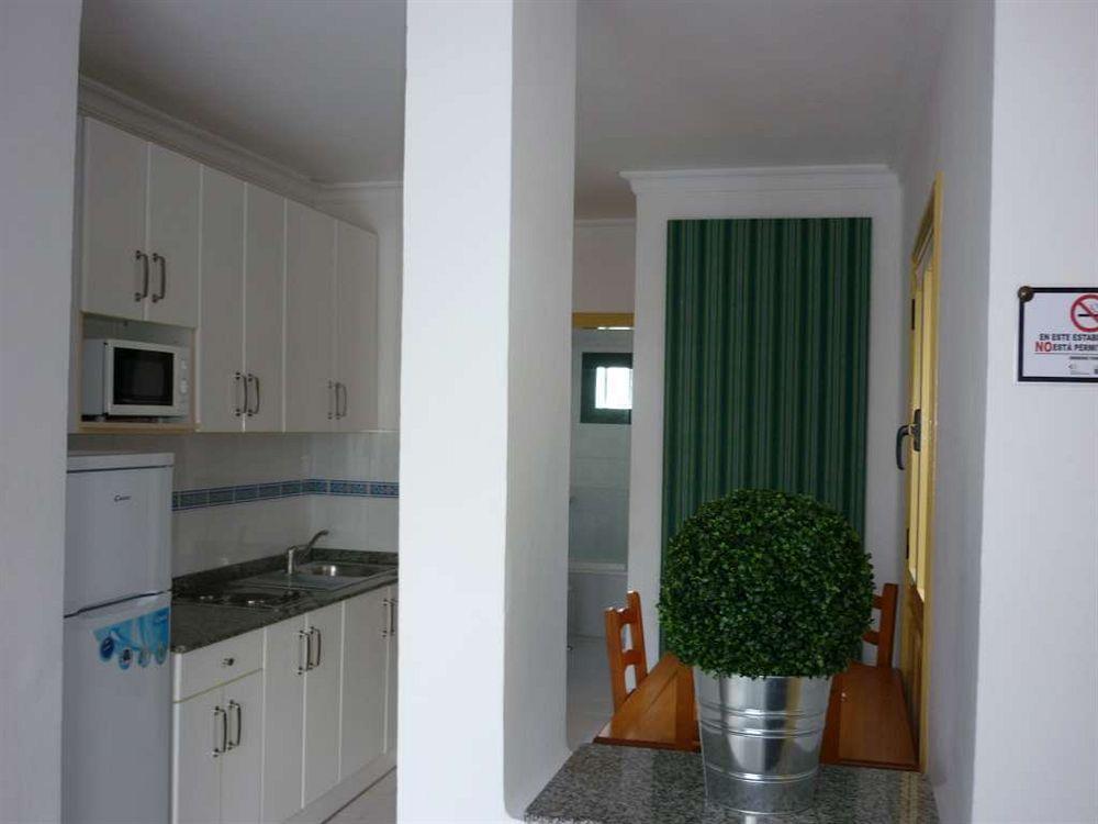 Apartamentos El Guarapo Costa Teguise Dış mekan fotoğraf