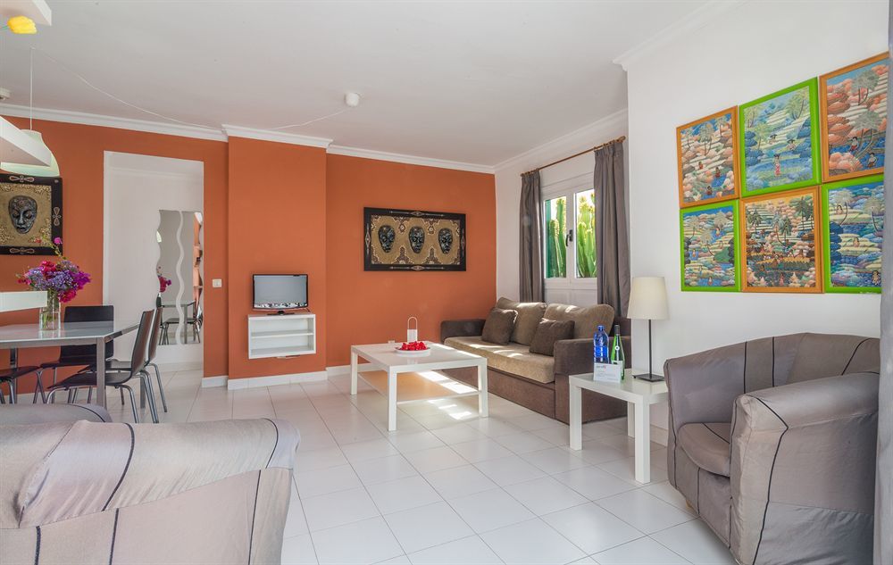 Apartamentos El Guarapo Costa Teguise Dış mekan fotoğraf