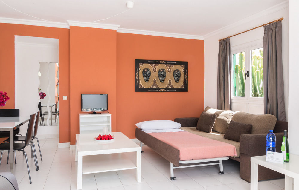 Apartamentos El Guarapo Costa Teguise Dış mekan fotoğraf